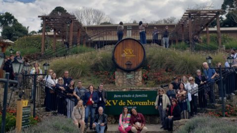 Um dia entre cerejeiras: Grupo Maturidade vive experiência encantadora em São Roque